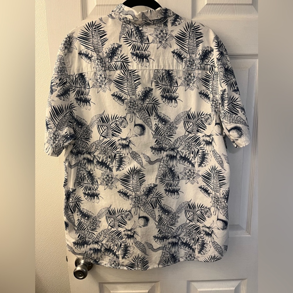 H&M divided men’s button up - Picture 4 of 6